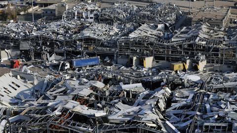 Libanon:Bejrút po ničivé explozi.