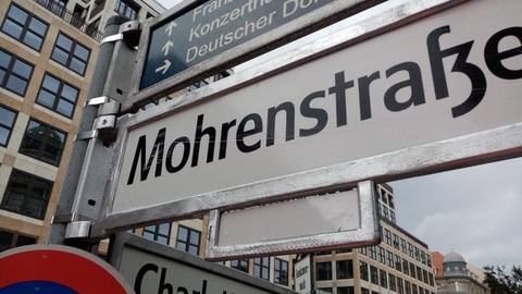 Mouřenínova ulice.