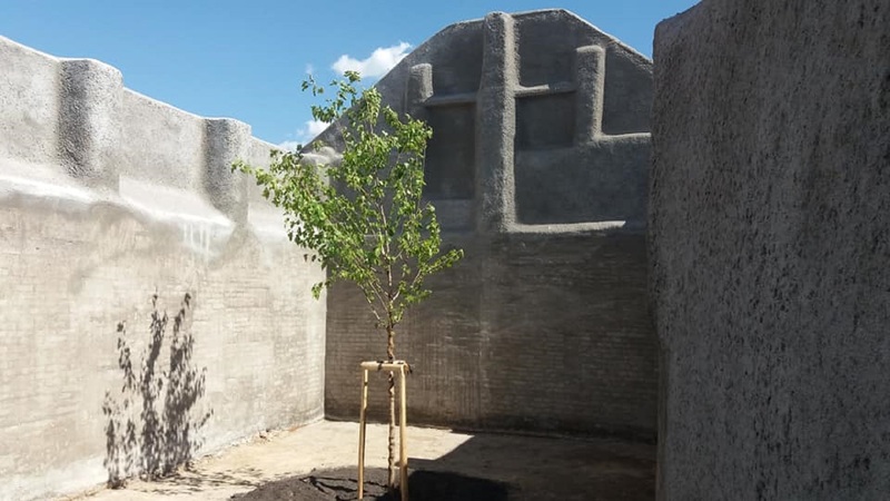 Památník v Lokšanech.