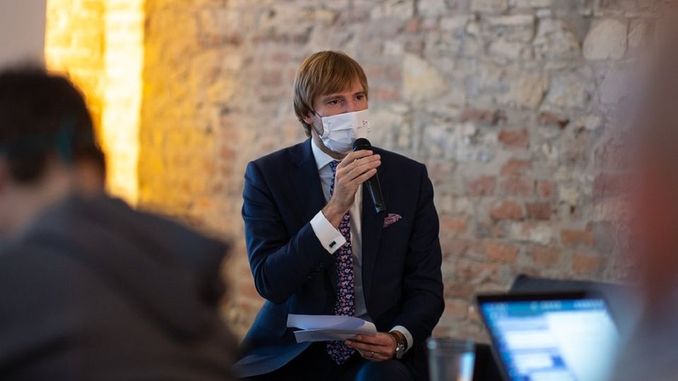 Lístky jen k sezení! Vojtěch chce regulovat počty návštěvníků v klubech.