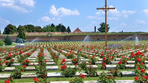 Tryzna v Terezíně se letos kvůli pandemii nekoná.