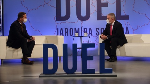 Moderátor pořadu Jaromír Soukup a předseda ČMKOS Josef Středula.