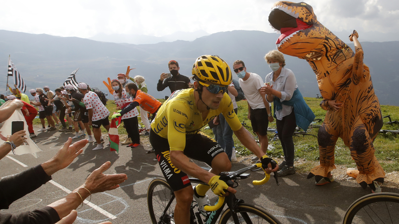 Cyklistický závodník Primož Roglič.