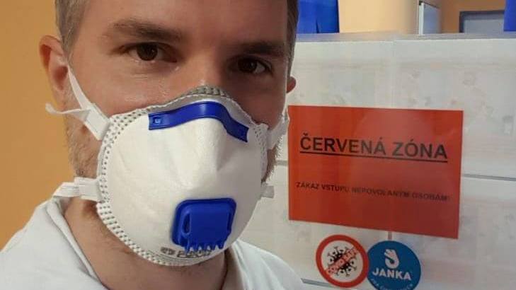 Primátor Hřib pomůže zdravotníkům jako dobrovolník.