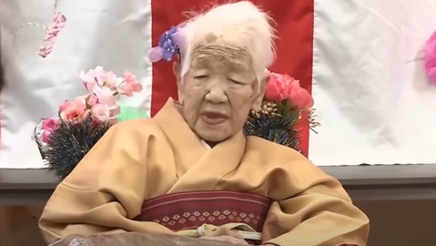 Nejstarší žijící osoba na světě Kane Tanakaová.