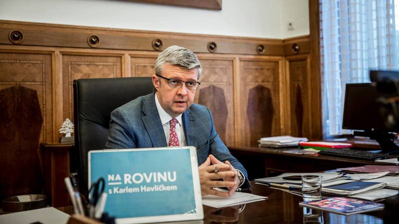 Vicepremiér a ministr průmyslu a obchodu Karel Havlíček (za ANO). 