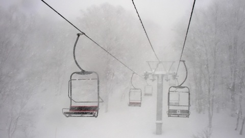 Pandemie připraví řadu školáků o tradiční lyžařské kurzy.