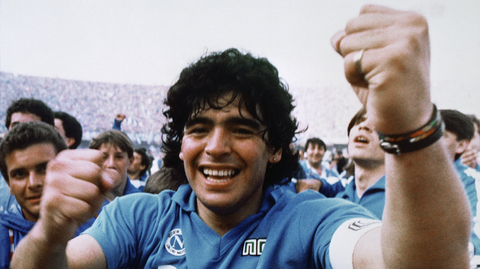 Božský Diego prohrál boj o život.