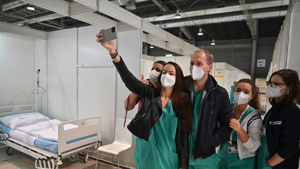 Záložní nemocnice na výstavišti v Brně bude do konce ledna.