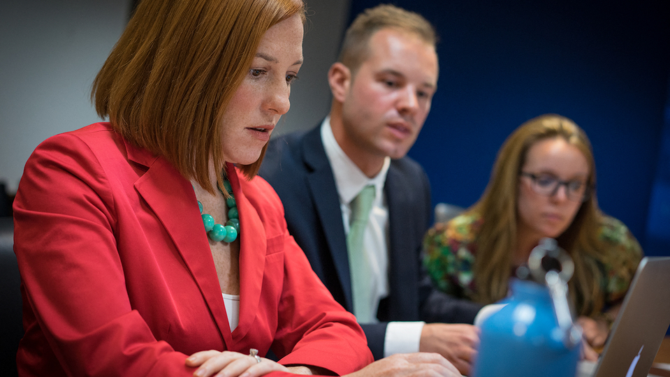 Nová tisková mluvčí budoucího prezidenta Jen Psakiová. 