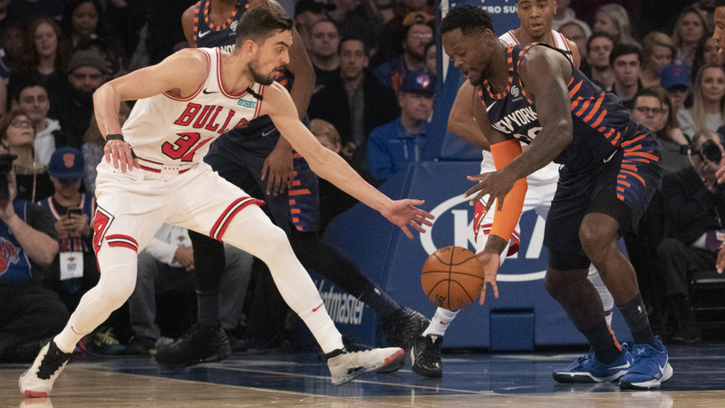 Český basketbalista ve službách Chicaga Tomáš Satoranský.