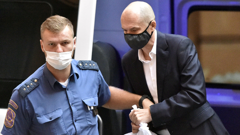 Bývalý politik Jiří Švachula čelí podezření z korupce.