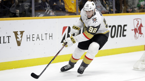 Útočník Las Vegas Tomáš Nosek.