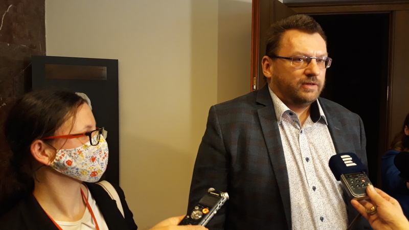 Nezařazený poslanec Lubomír Volný.