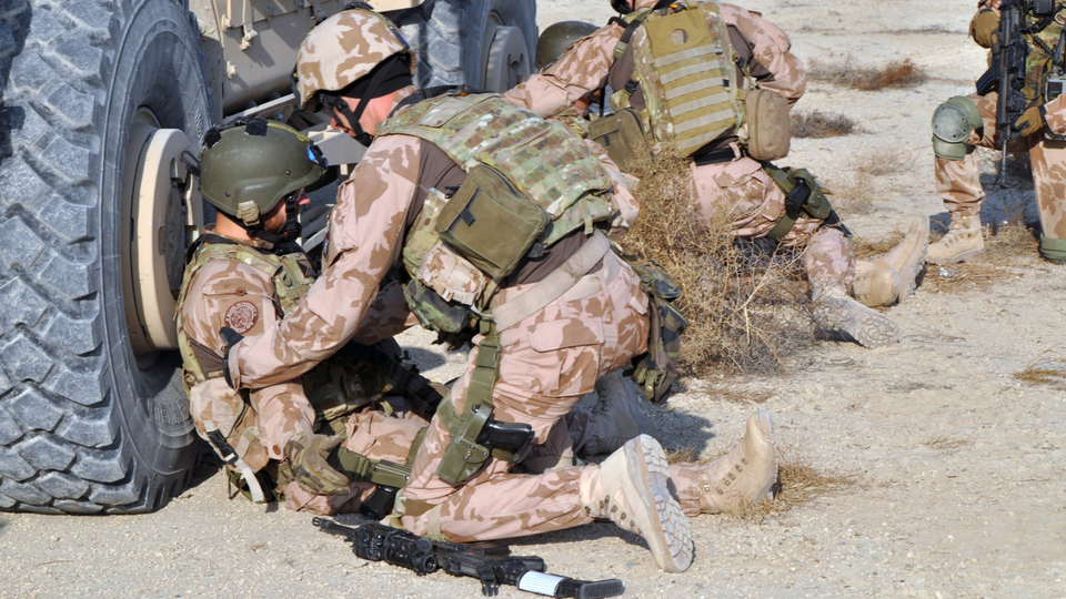 Cvičení českých vojáků v Afghánistánu.