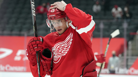 Jakub Vrána prožil v dresu Detroitu úspěšnou premiéru.
