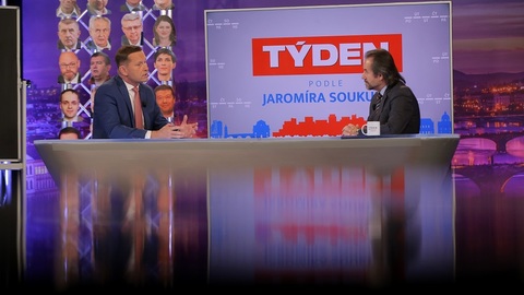 Moderátor pořadu Jaromír Soukup a bezpečnostní poradce Andor Šándor.