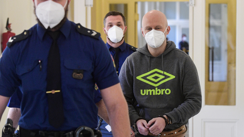 Obžalovaný bývalý policista.