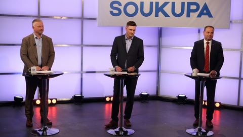 Poslanci Robert Králíček (ANO), Jan Bauer (ODS) a Lukáš Kolařík (Piráti).