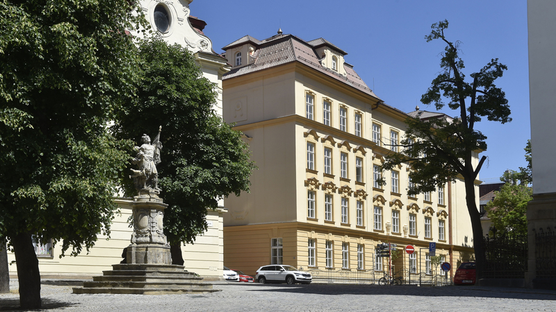 Univerzita Palackého v Olomouci.
