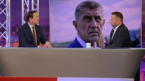 Moderátor pořadu Jaromír Soukup a předseda KDU-ČSL Marian Jurečka.