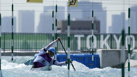 Český kanoista Lukáš Rohan vybojoval na LOH v Tokiu stříbrnou medaili.