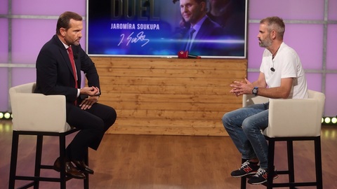 Moderátor pořadu Jaromír Soukup a lídr občanského hnutí Přísaha Robert Šlachta.