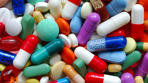 Prodeje léků na předpis stouply meziročně o desetinu, volně prodejných o pět procent