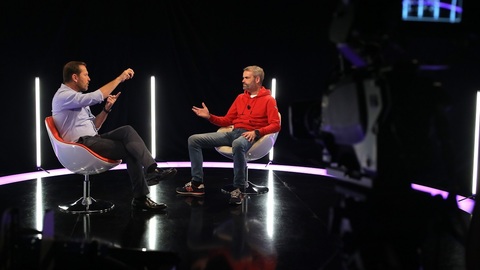 Moderátor pořadu Jaromír Soukup a lídr občanského hnutí Přísaha Robert Šlachta.