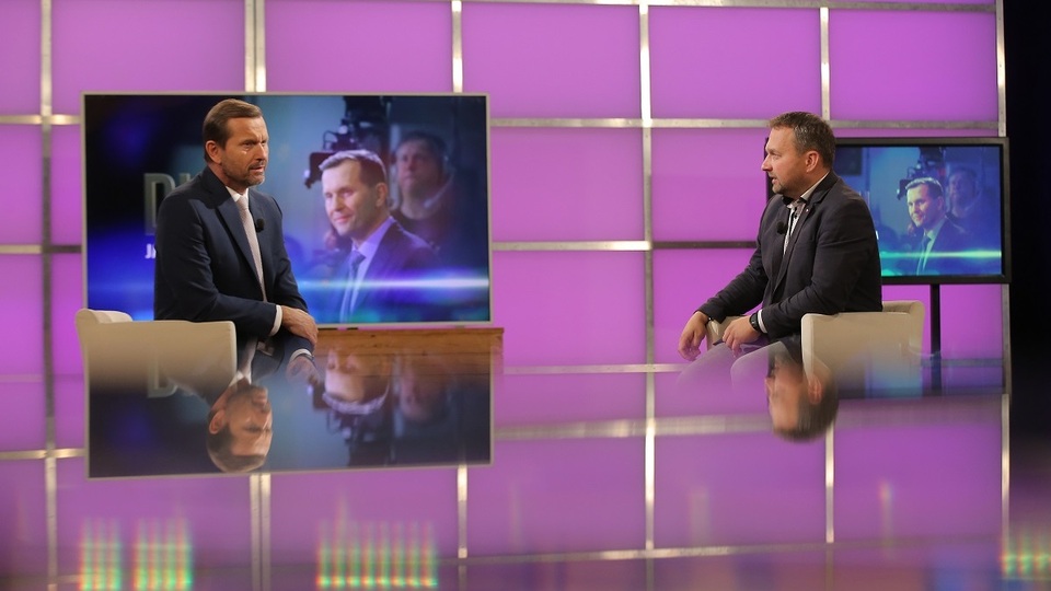 Moderátor pořadu Jaromír Soukup a předseda KDU-ČSL Marian Jurečka.