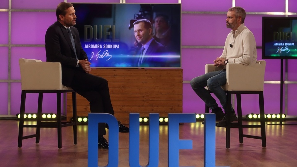 Moderátor pořadu Jaromír Soukup a lídr občanského hnutí Přísaha Robert Šlachta.