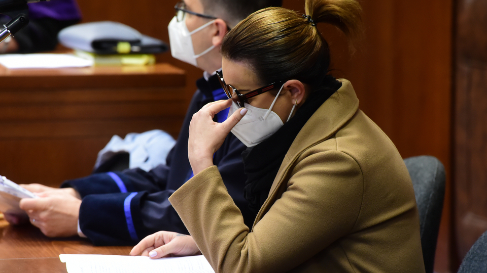 Před senátem Vrchního soudu v Olomouci stanula 10. listopadu 2021 Alexandra Formánková, která podle obžaloby jako staniční sestra okradla během sedmi let pacienty Psychiatrické nemocnice v Brně o více než šest milionů korun. Krajský soud ji potrestal sedmi lety vězení, žena se proti rozsudku odvolala.