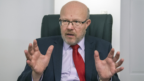 Kandidát na ministra zdravotnictví Vlastimil Válek (TOP 09).