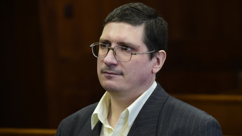 Obžalovaný Pavel Nárožný u soudu.