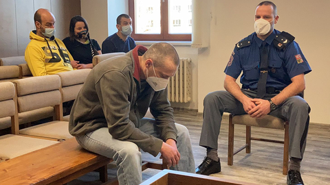 Před českobudějovickým krajským soudem stanul 21. ledna 2022 pětačtyřicetiletý muž, který podle obžaloby loni usmrtil těhotnou ženu. Hrozí mu až výjimečný trest.