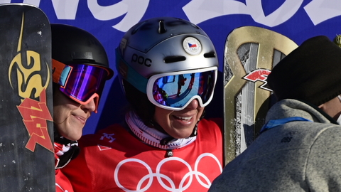 Snowboardistka Ester Ledecká obhájila zlatou olympijskou medaili. 