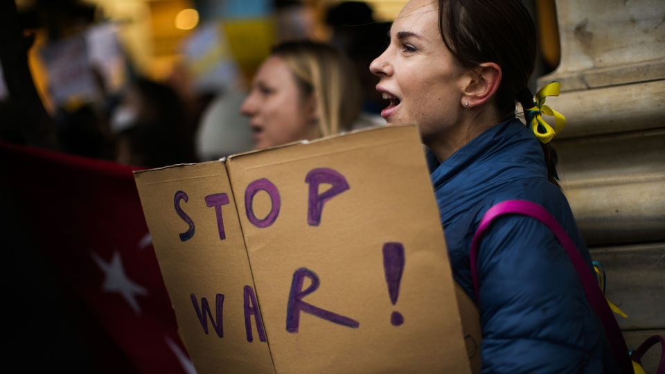 Nesouhlas s ruskou invazí.