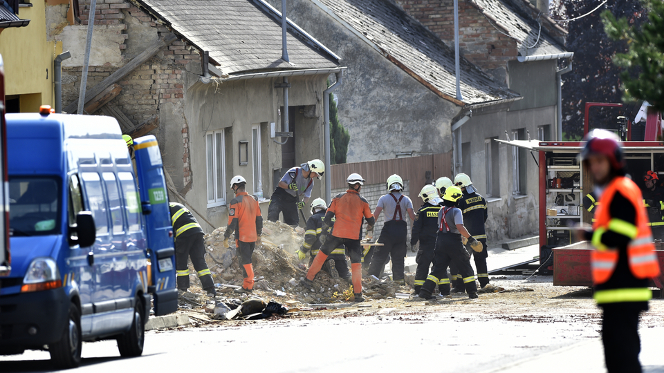 Hasiči zasahovali 15. září 2021 u výbuchu plynu v rodinném domě v Koryčanech na Kroměřížsku. Neštěstí si vyžádalo životy dvou lidí.
