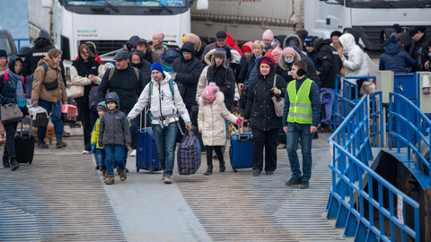 Uprchlíci z Ukrajiny na cestě do bezpečí (ilustrační foto).