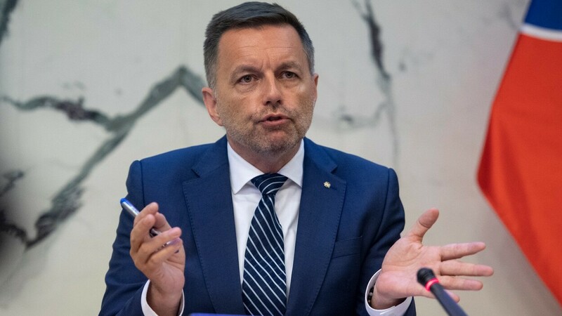 Guvernér Slovenské centrální banky Peter Kažimír.