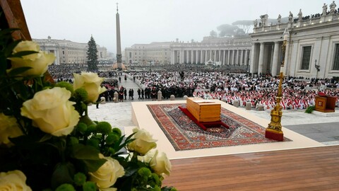 Pohřeb emeritního papeže Benedikta XVI.