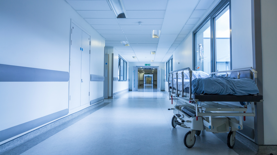 Bez přesčasů by nemocnice zkolabovaly