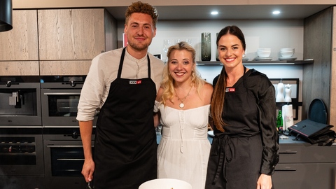 Bubílková, Slováčková a Etzler otevřeli největší kuchyňské studio v Česku