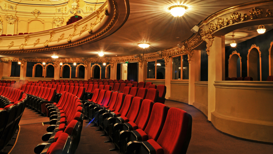 Deset premiér uvádí Moravské divadlo v Olomouci