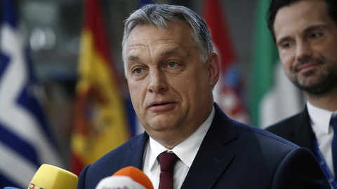 Orbán požauduje, aby se na summitu lídrů EU nejednalo o vstupu Ukrajiny