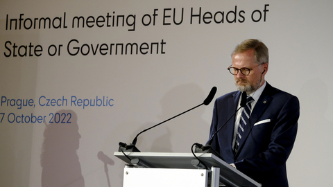 Petr fiala očekává v příštím roce zlepšení hospodářské situace, Babiš výrok zpochybňuje