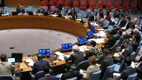 Rada bezpečnosti OSN jedná o rezoluci vyzývající k okamžitemu ukončení bojů v Gaze