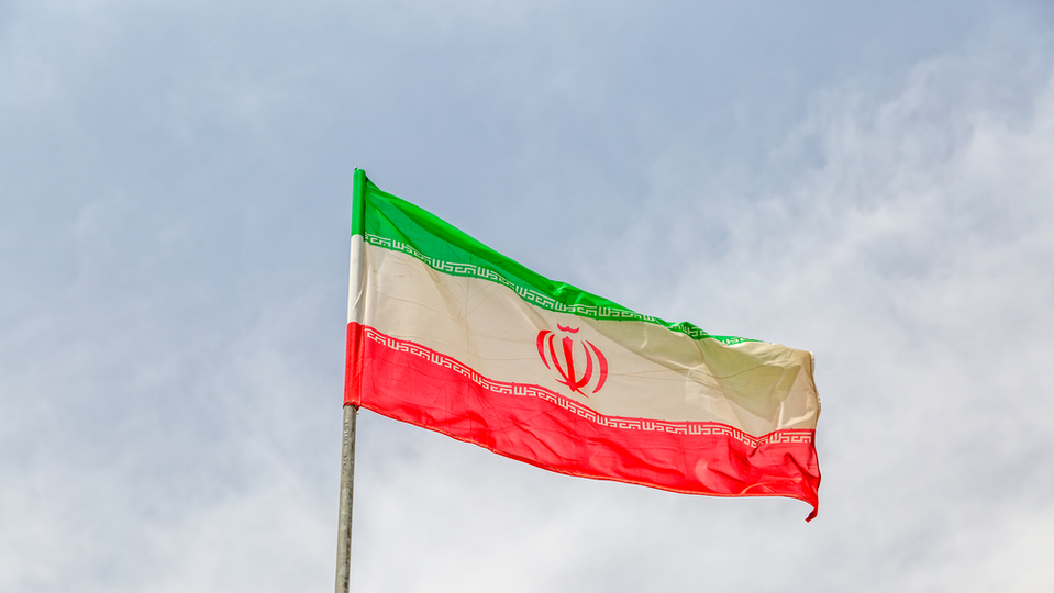 Írán získal nové řízené střely dlouhého doletu a průzkumné vrtulníky