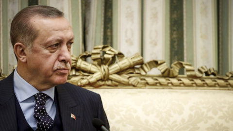 Turecký prezident Erdogan ostře kritizoval kroky Izraelské vlády, opoziční lídr Benny Ganc jeho vyjádření ozančil za znesvěcení památky holokaustu