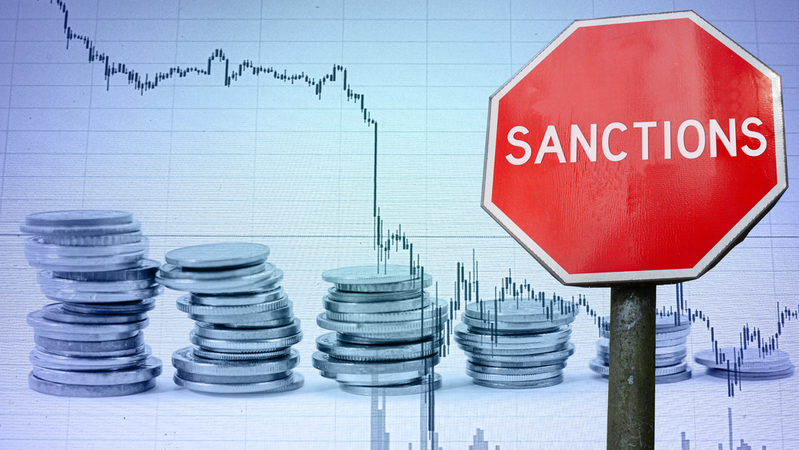 Polský ministr zahraničí Radoslaw Sikorski vyzývá ke zpřísnění sankcí a dodání Ukrajině střel s dlouhým doletem